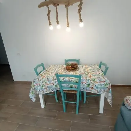 Fronte Mare-stazione Casa Jack * Borghetto Santo Spirito