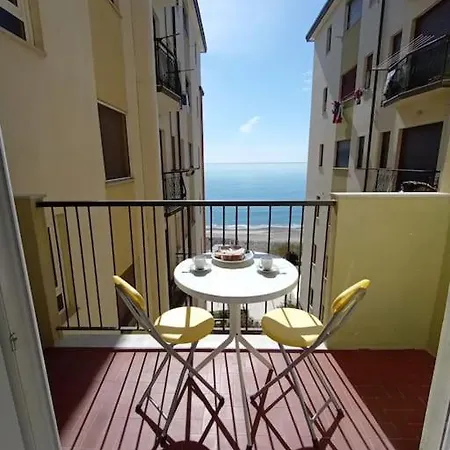 Appartement Fronte Mare-stazione Casa Jack Borghetto Santo Spirito